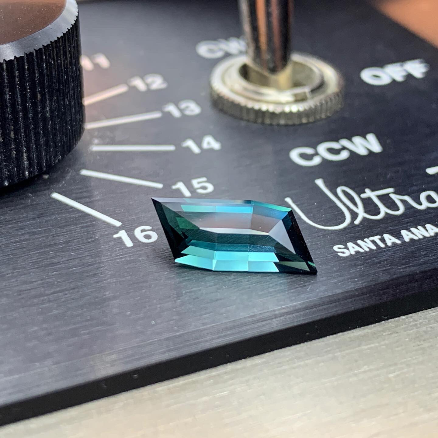 ᴬᵀᵞᴾᴵᶜᴬᴸ BLUE GREEN TOURMALINE 2,53ct