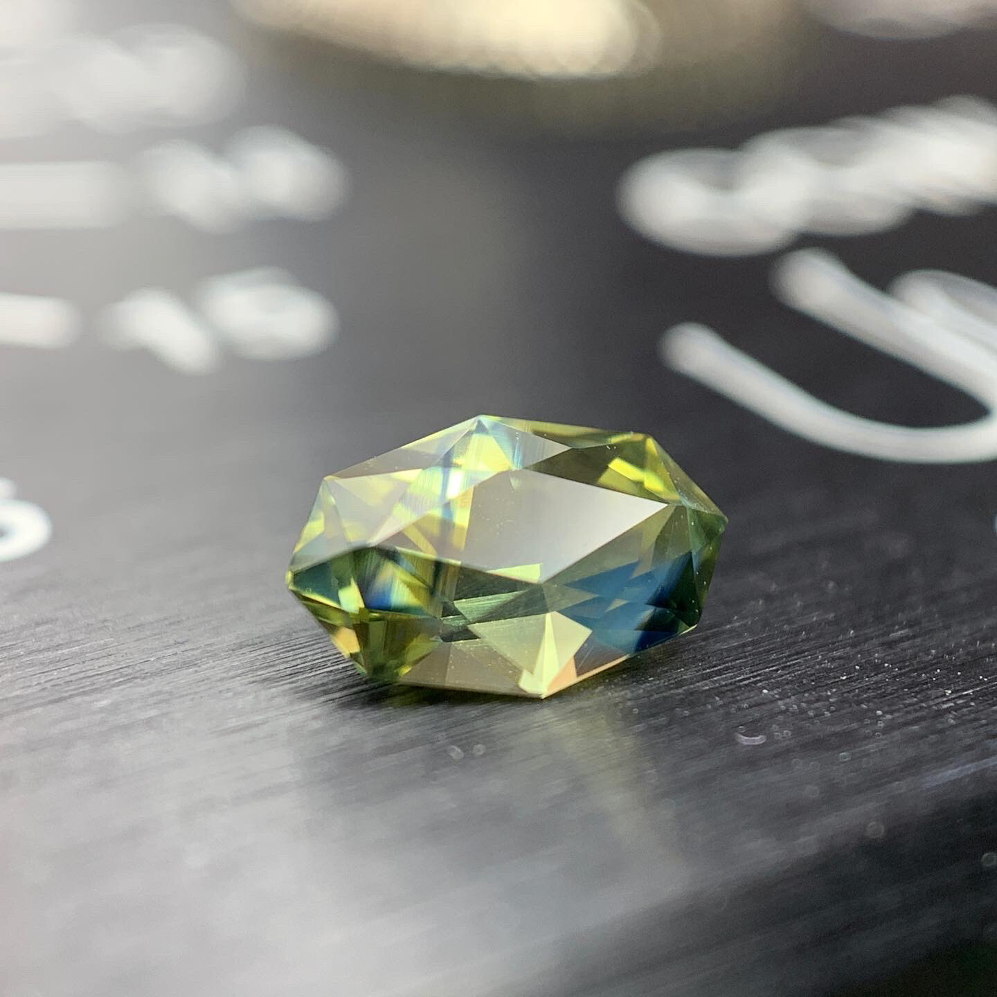 ᴬᵀᵞᴾᴵᶜᴬᴸ YELLOW AUSTRALIA SAPPHIRE 0,54ct