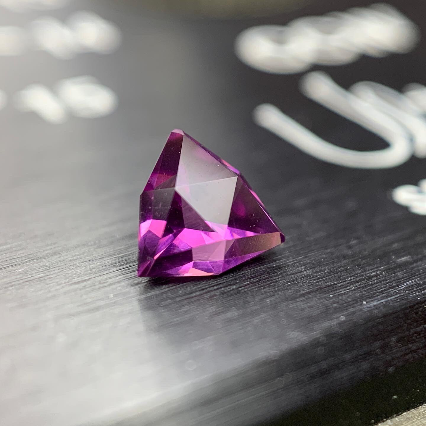ᴬᵀᵞᴾᴵᶜᴬᴸ RHODOLITE GARNET 0,53ct