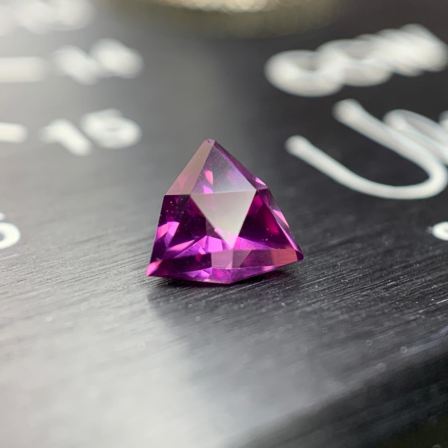 ᴬᵀᵞᴾᴵᶜᴬᴸ RHODOLITE GARNET 0,53ct