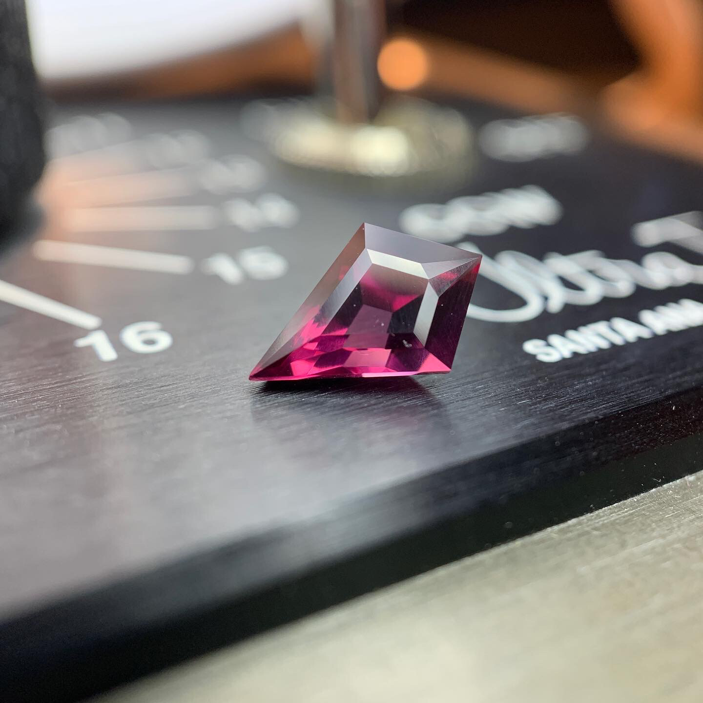 ᴬᵀᵞᴾᴵᶜᴬᴸ UMBALITE GARNET 1,47ct