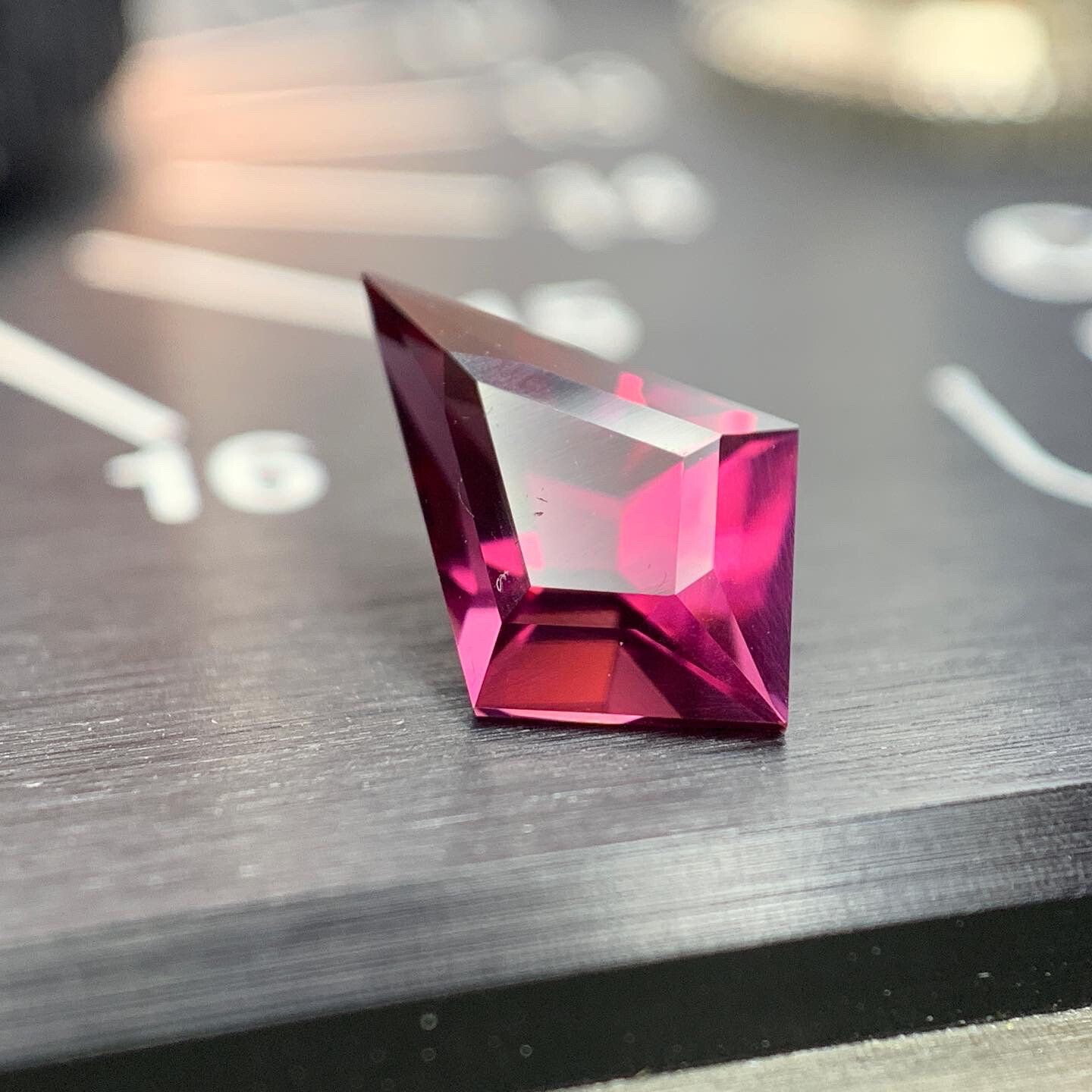 ᴬᵀᵞᴾᴵᶜᴬᴸ UMBALITE GARNET 1,47ct