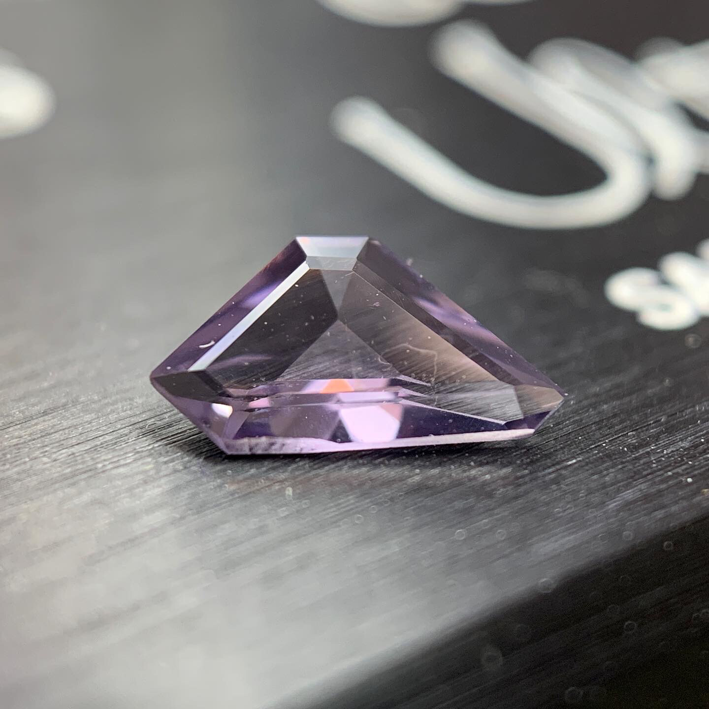 ᴬᵀᵞᴾᴵᶜᴬᴸ LAVENDER SPINEL 0,28ct