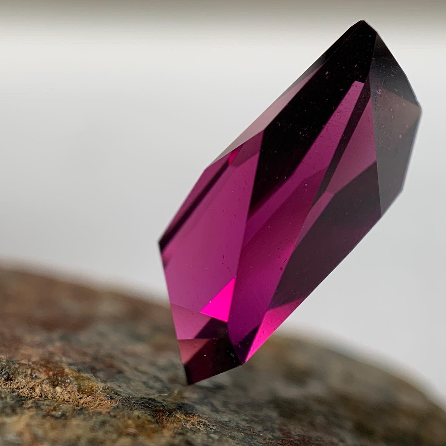 ᴬᵀᵞᴾᴵᶜᴬᴸ GARNET Mozambique 4,66ct