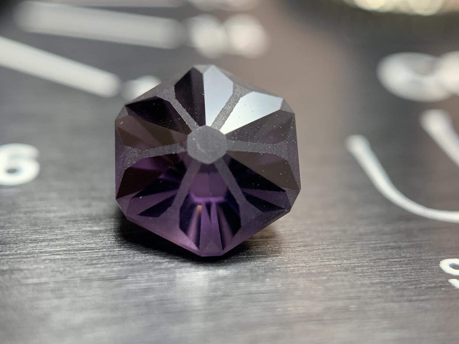 ᴬᵀᵞᴾᴵᶜᴬᴸ PURPLE SPINEL 1,22ct