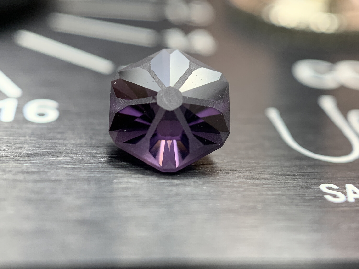 ᴬᵀᵞᴾᴵᶜᴬᴸ PURPLE SPINEL 1,22ct