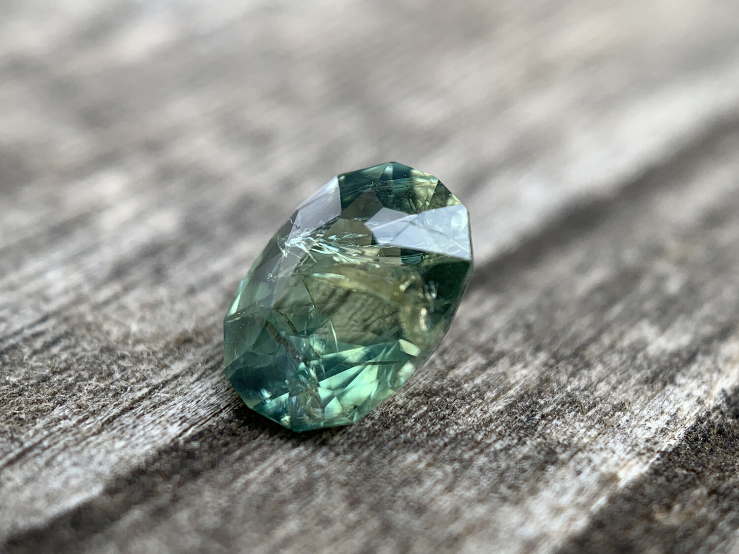 ᴬᵀᵞᴾᴵᶜᴬᴸ AUSTRALIA SAPPHIRE 0,99ct