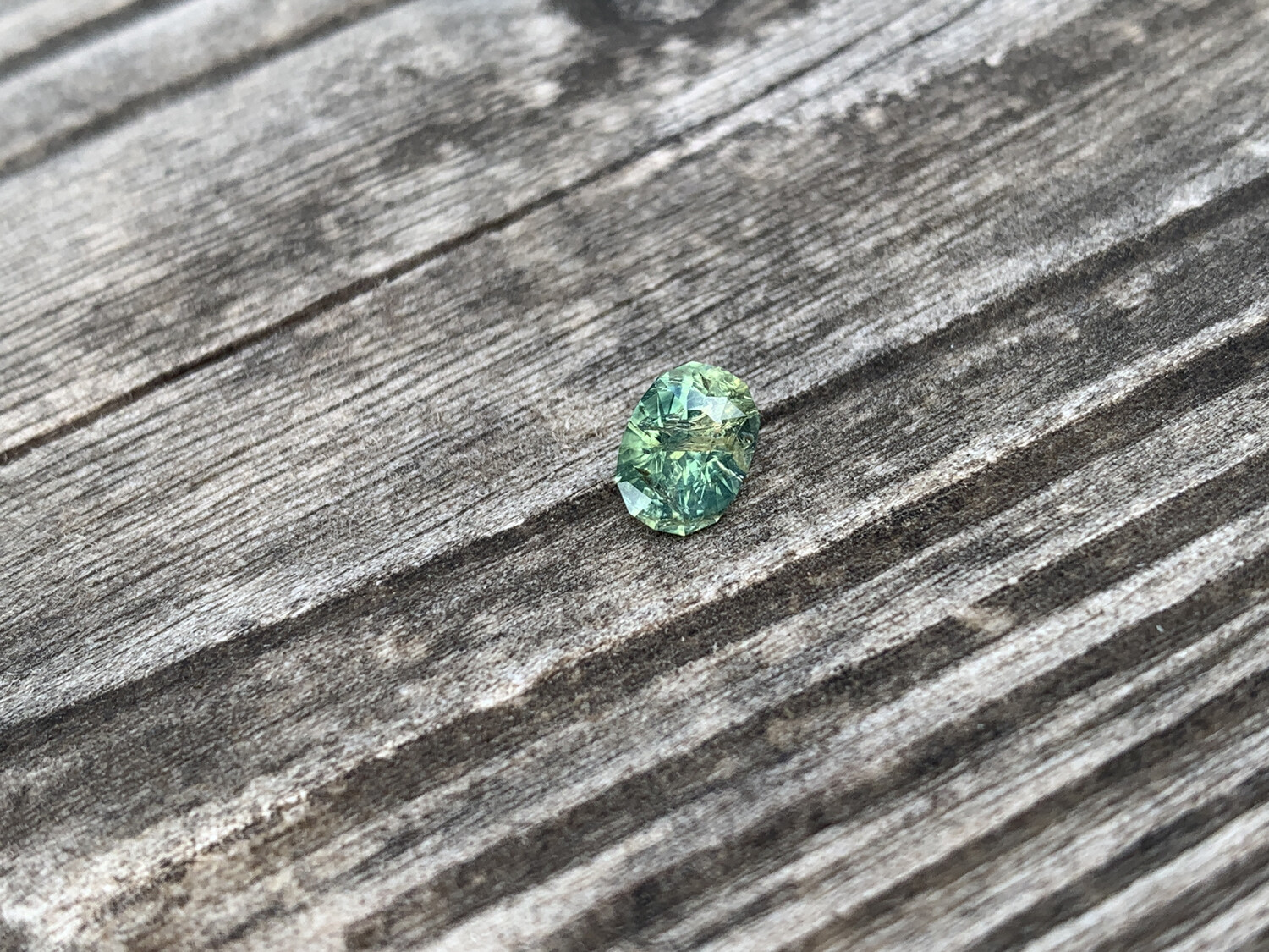 ᴬᵀᵞᴾᴵᶜᴬᴸ AUSTRALIA SAPPHIRE 0,99ct