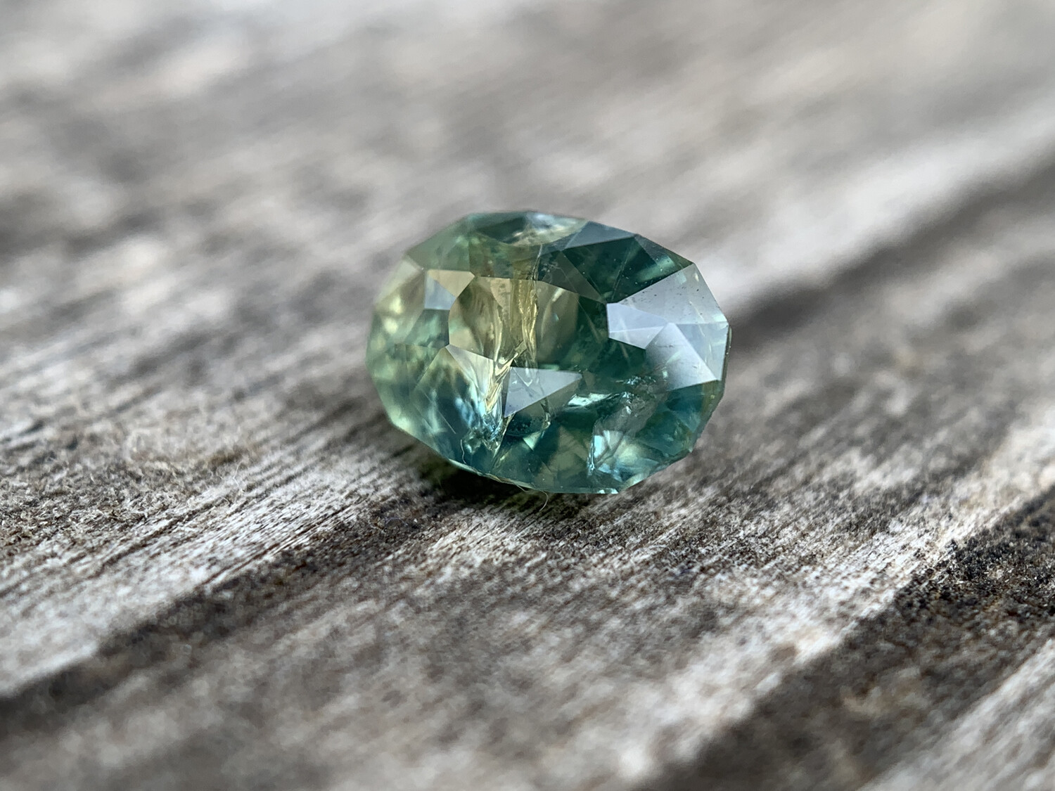 ᴬᵀᵞᴾᴵᶜᴬᴸ AUSTRALIA SAPPHIRE 0,99ct