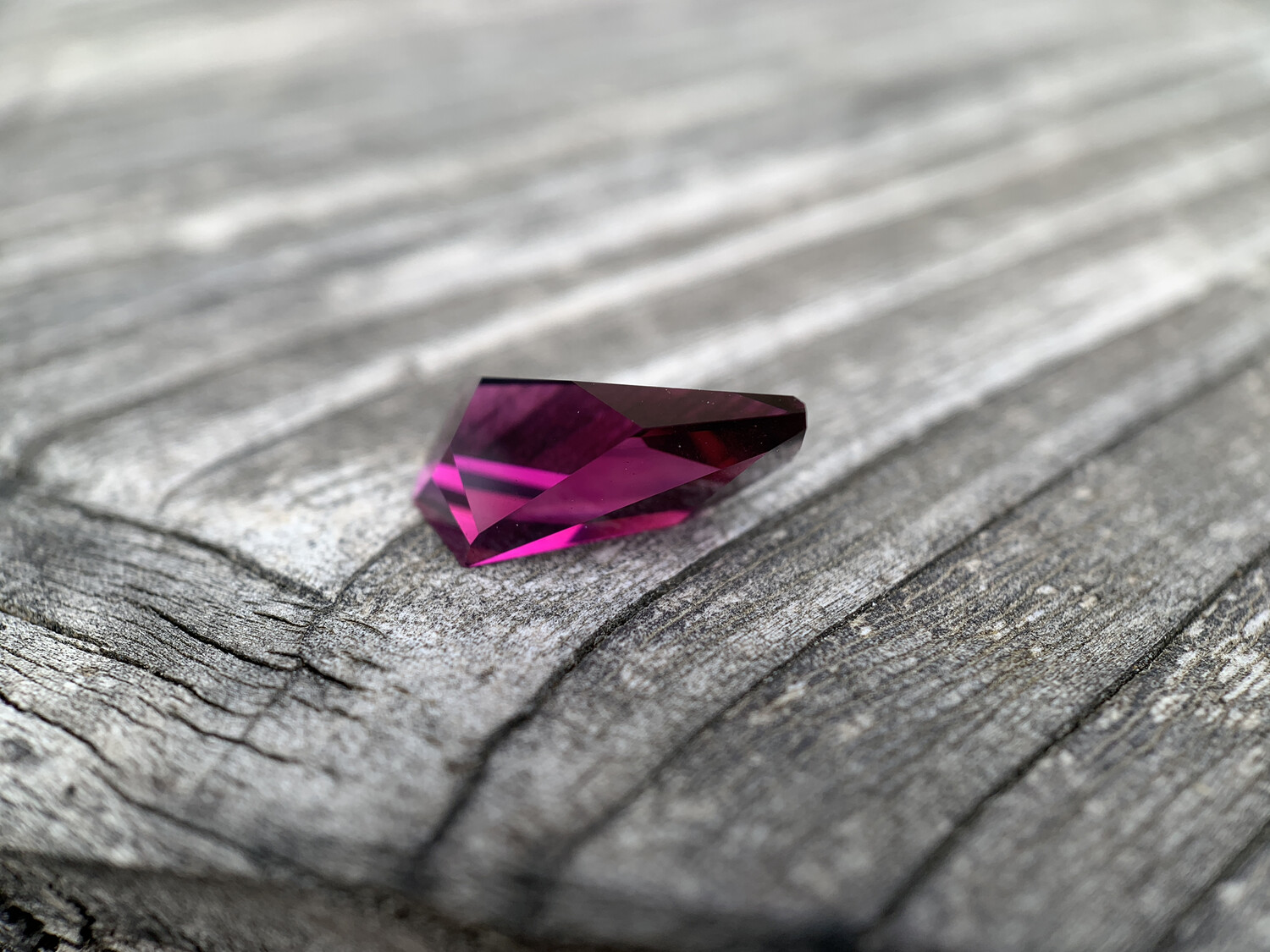 ᴬᵀᵞᴾᴵᶜᴬᴸ GARNET Mozambique 4,66ct