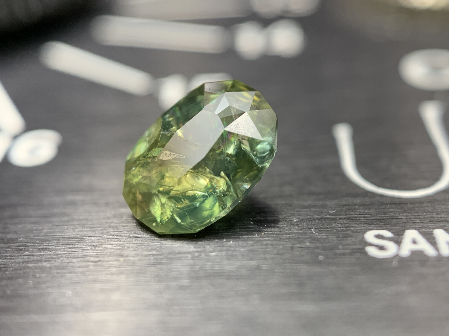 ᴬᵀᵞᴾᴵᶜᴬᴸ AUSTRALIA SAPPHIRE 0,99ct