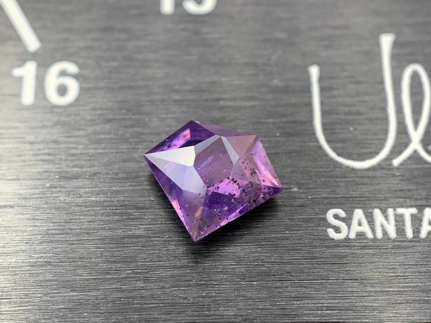ᴬᵀᵞᴾᴵᶜᴬᴸ PURPLE PINK SAPPHIRE 0,74ct