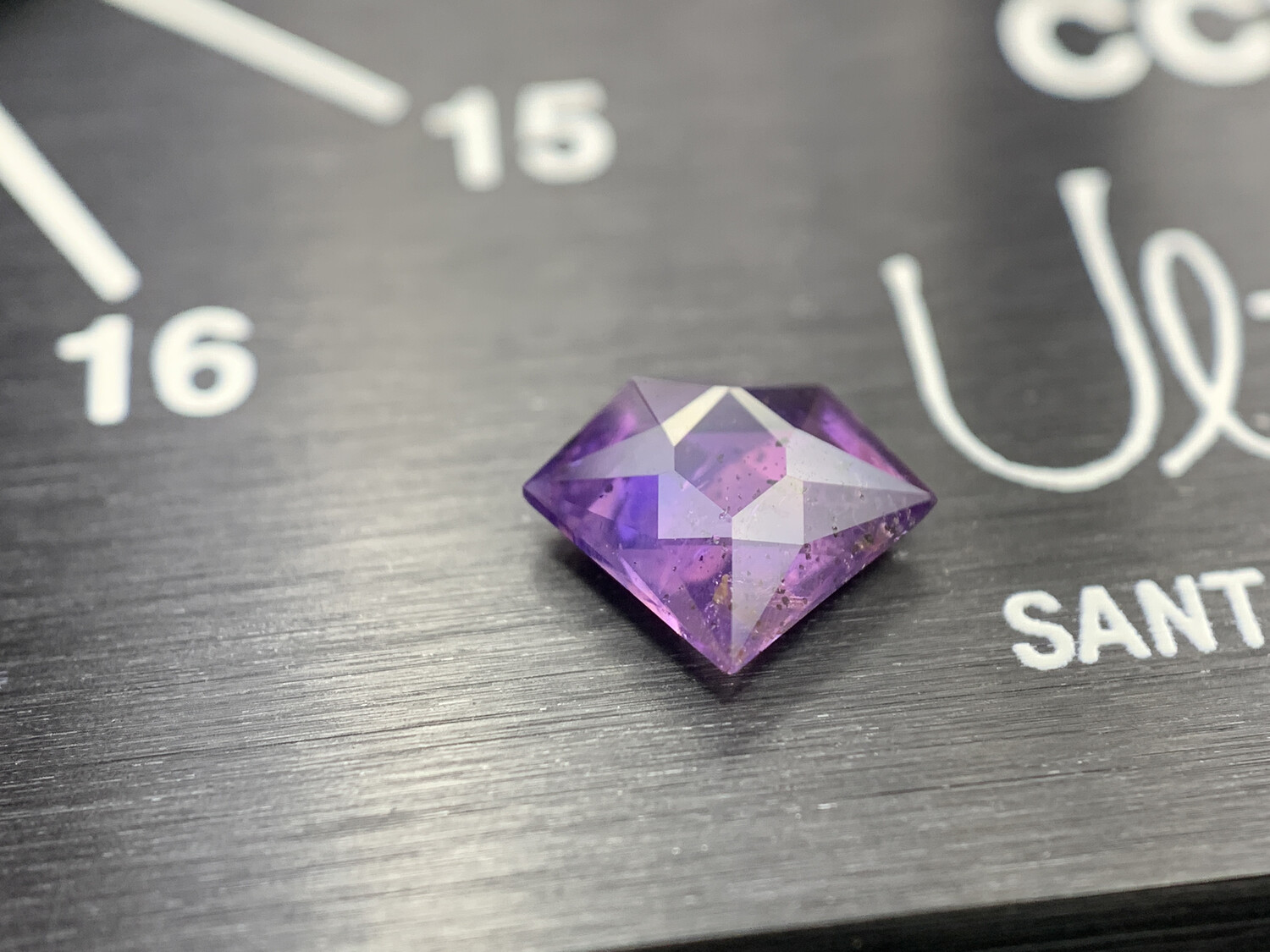 ᴬᵀᵞᴾᴵᶜᴬᴸ PURPLE PINK SAPPHIRE 0,74ct