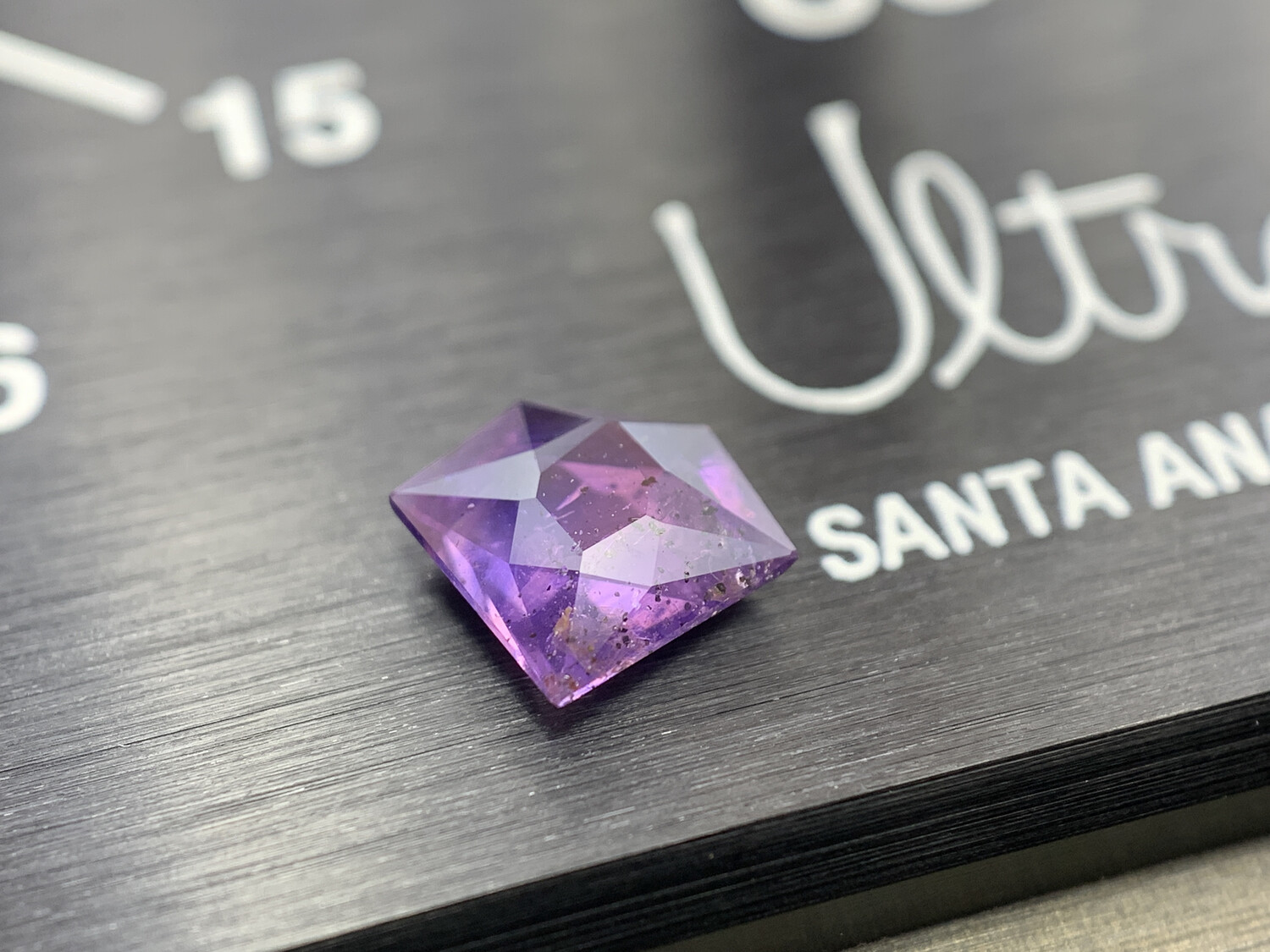 ᴬᵀᵞᴾᴵᶜᴬᴸ PURPLE PINK SAPPHIRE 0,74ct