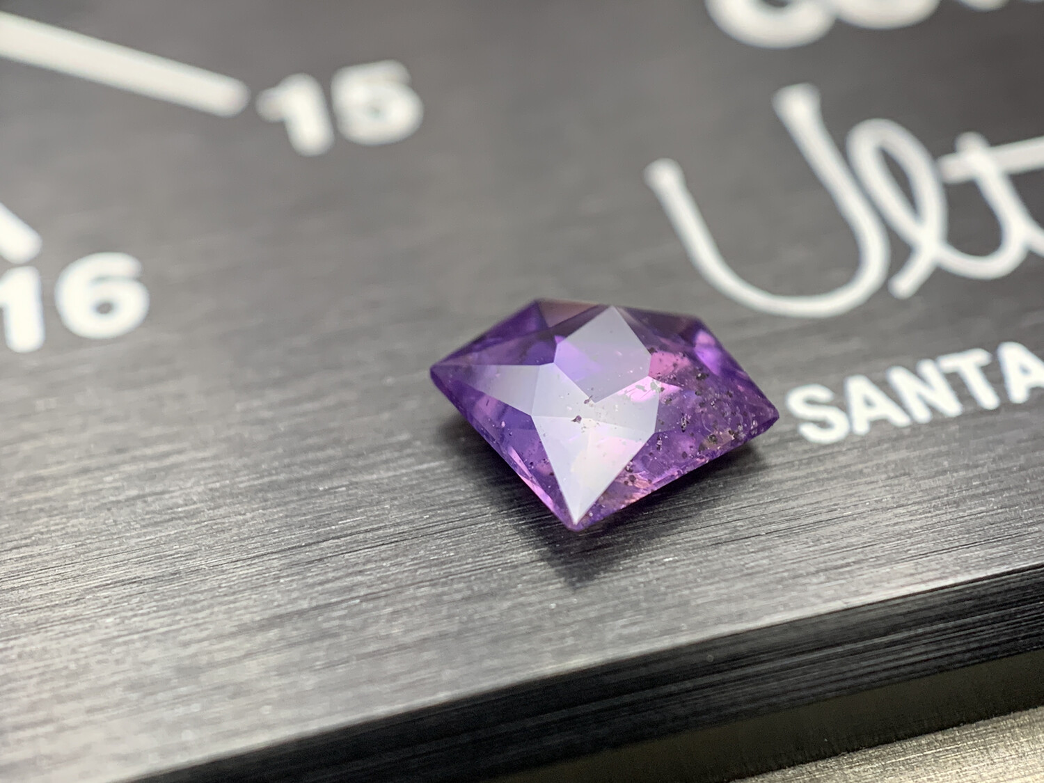 ᴬᵀᵞᴾᴵᶜᴬᴸ PURPLE PINK SAPPHIRE 0,74ct