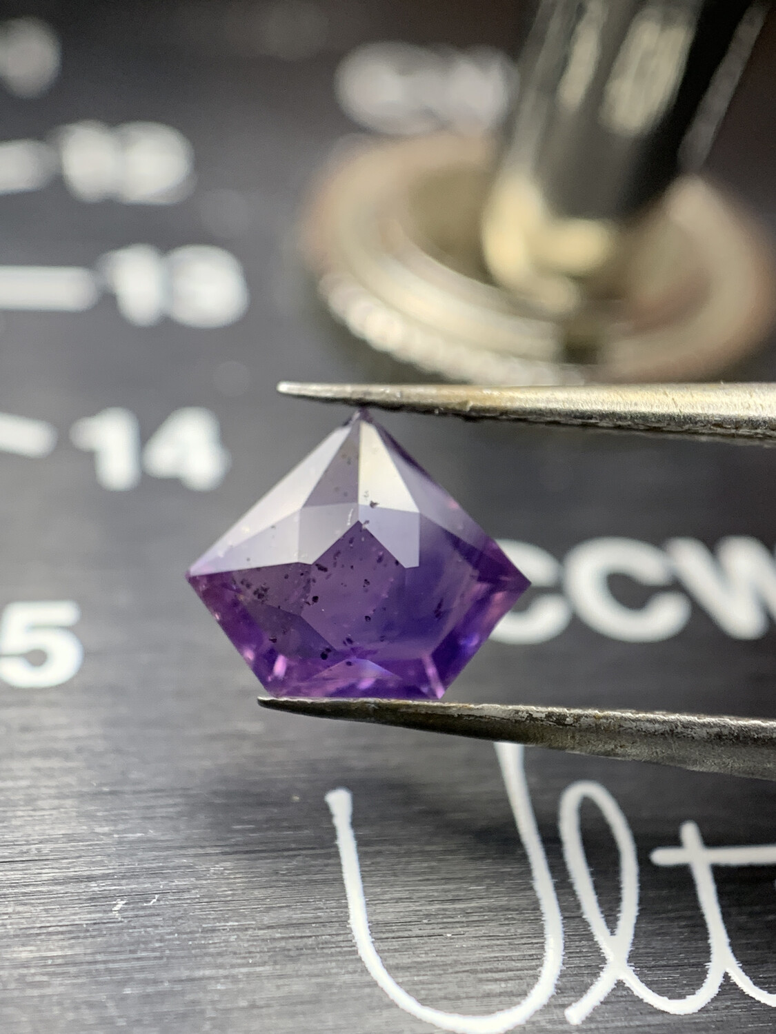 ᴬᵀᵞᴾᴵᶜᴬᴸ PURPLE PINK SAPPHIRE 0,74ct