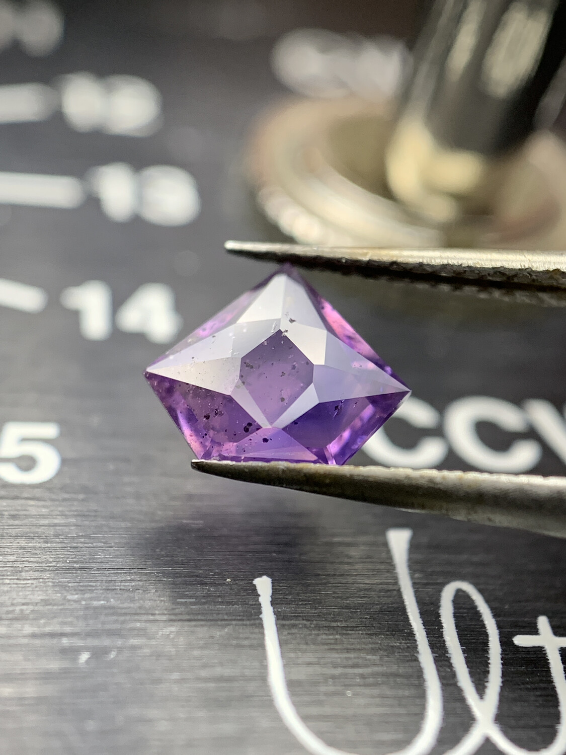 ᴬᵀᵞᴾᴵᶜᴬᴸ PURPLE PINK SAPPHIRE 0,74ct