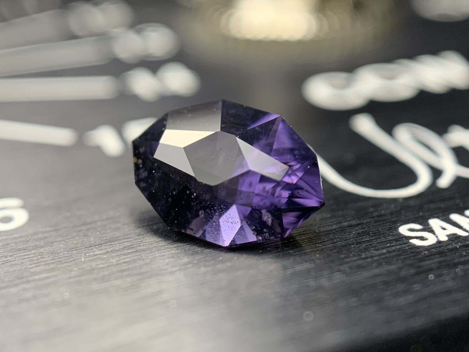 ᴬᵀᵞᴾᴵᶜᴬᴸ PURPLE SPINEL 1,27ct