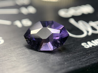 ᴬᵀᵞᴾᴵᶜᴬᴸ PURPLE SPINEL 1,27ct