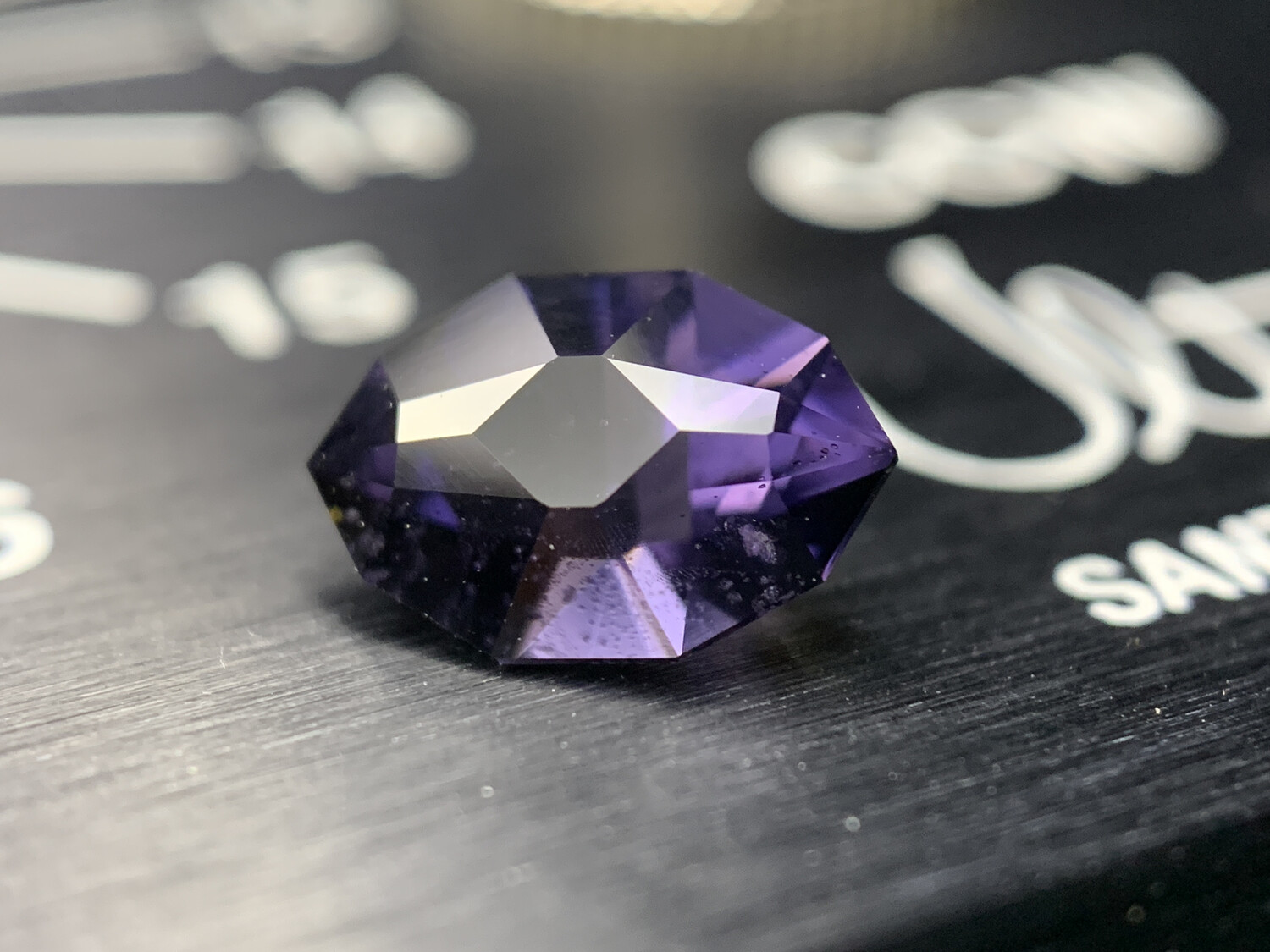 ᴬᵀᵞᴾᴵᶜᴬᴸ PURPLE SPINEL 1,27ct