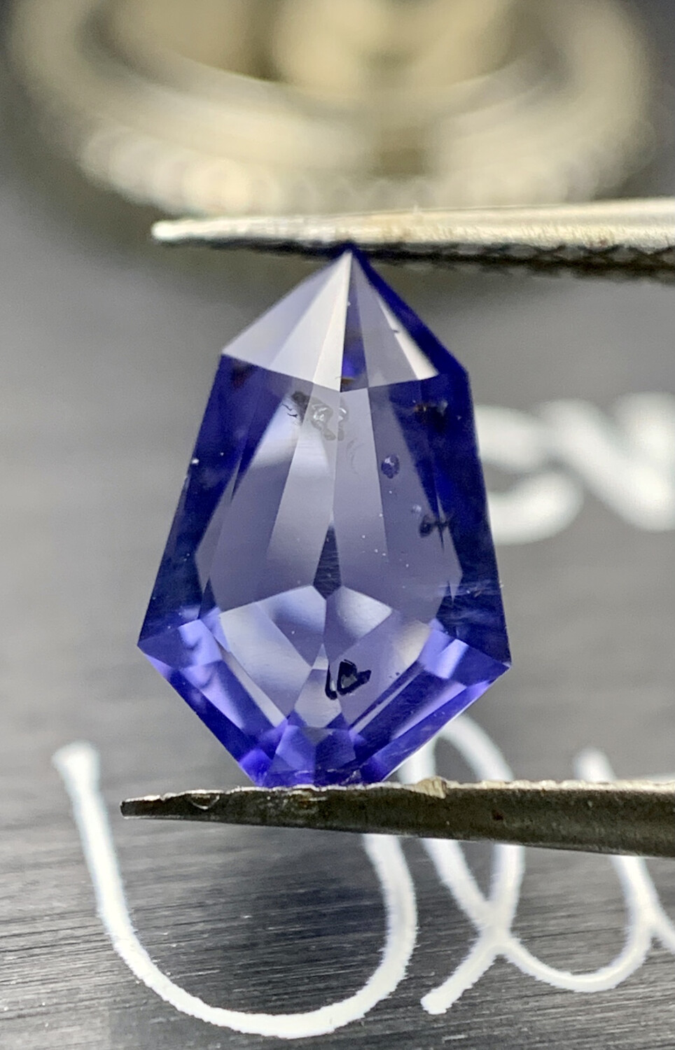 ᴬᵀᵞᴾᴵᶜᴬᴸ INTENSE BLUE SAPPHIRE 0,97ct
