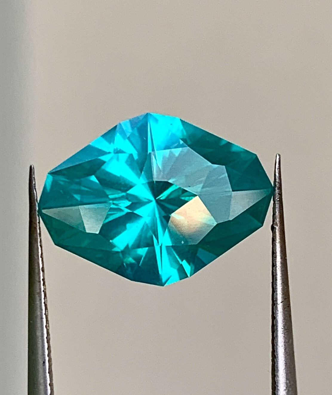 ᴬᵀᵞᴾᴵᶜᴬᴸ NEON BLUE YAG 5,83ct 🌱