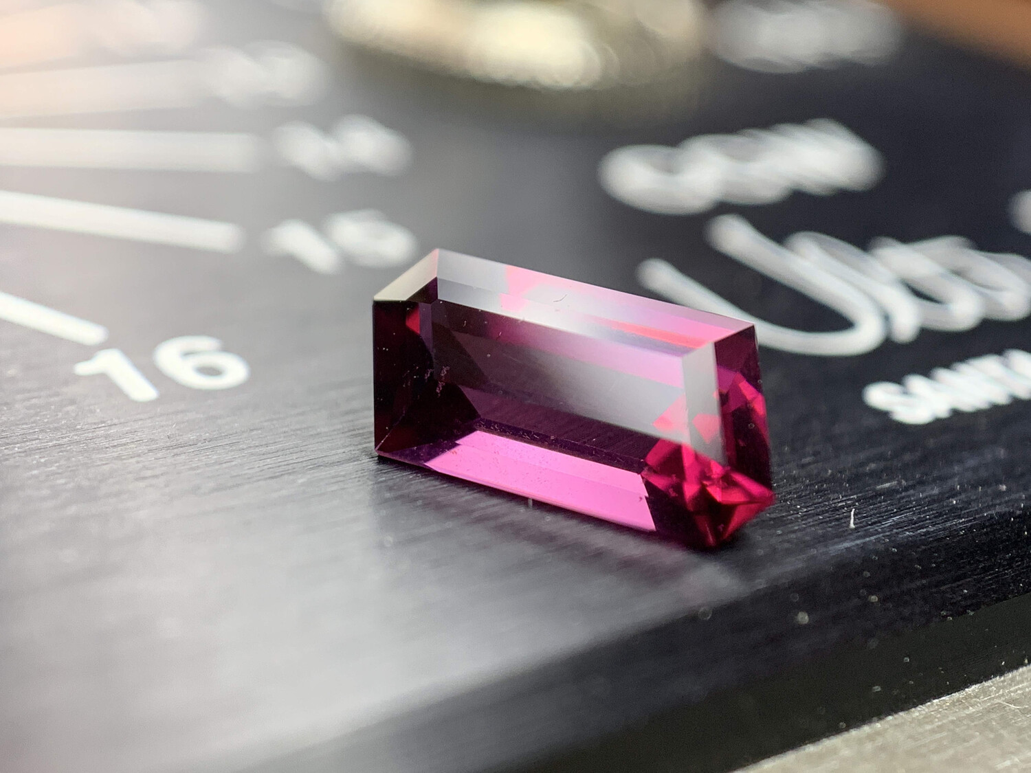 ᴬᵀᵞᴾᴵᶜᴬᴸ UMBALITE GARNET 1,58ct
