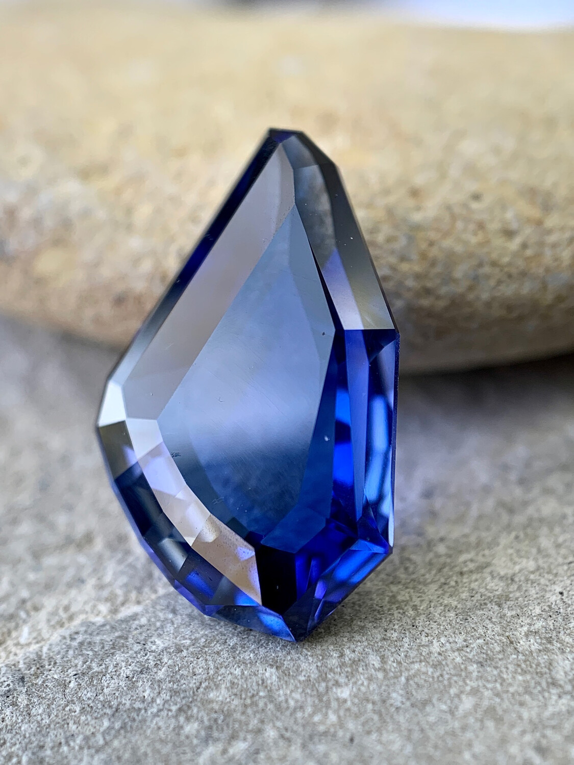 ᴬᵀᵞᴾᴵᶜᴬᴸ BLUE SAPPHIRE 6,73ct 🌱
