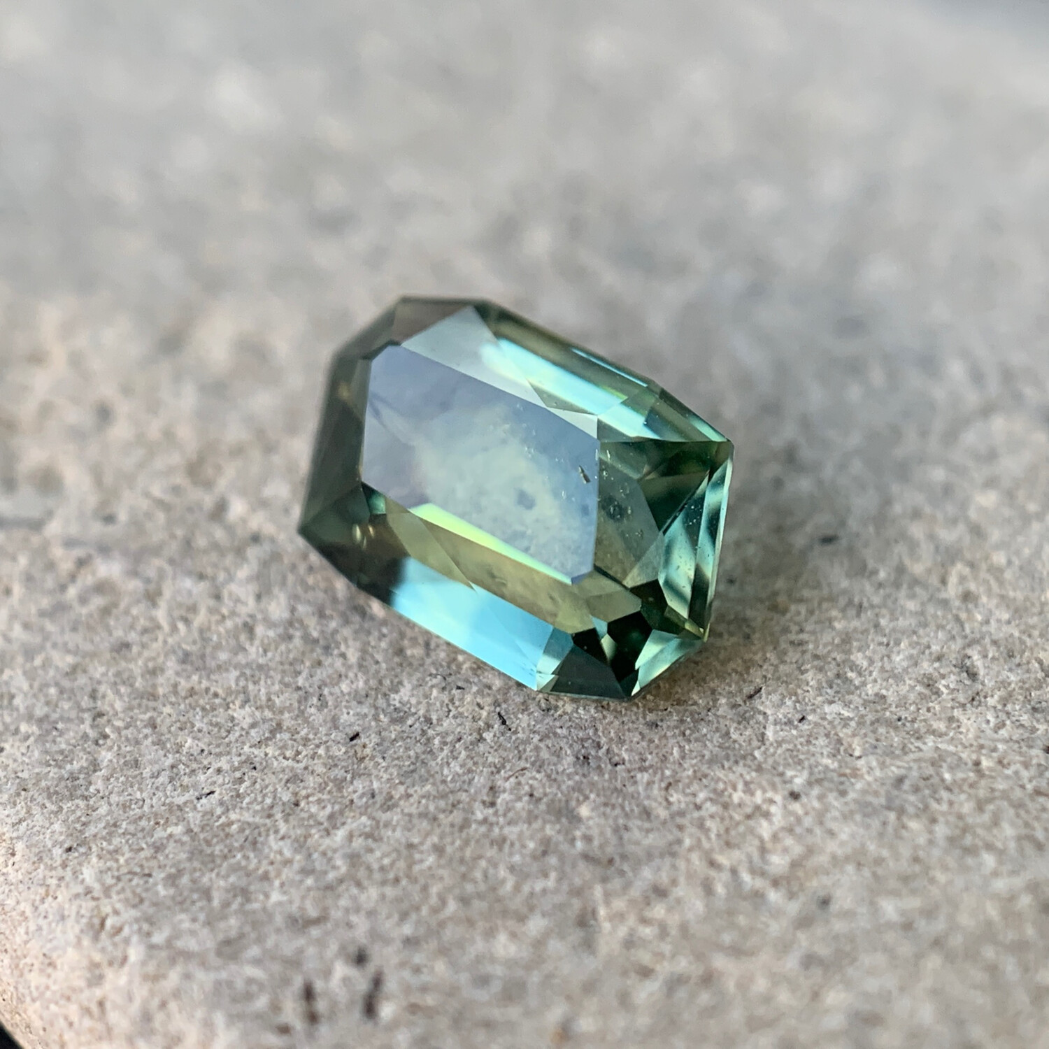 ᴬᵀᵞᴾᴵᶜᴬᴸ AUSTRALIA SAPPHIRE 1,47ct