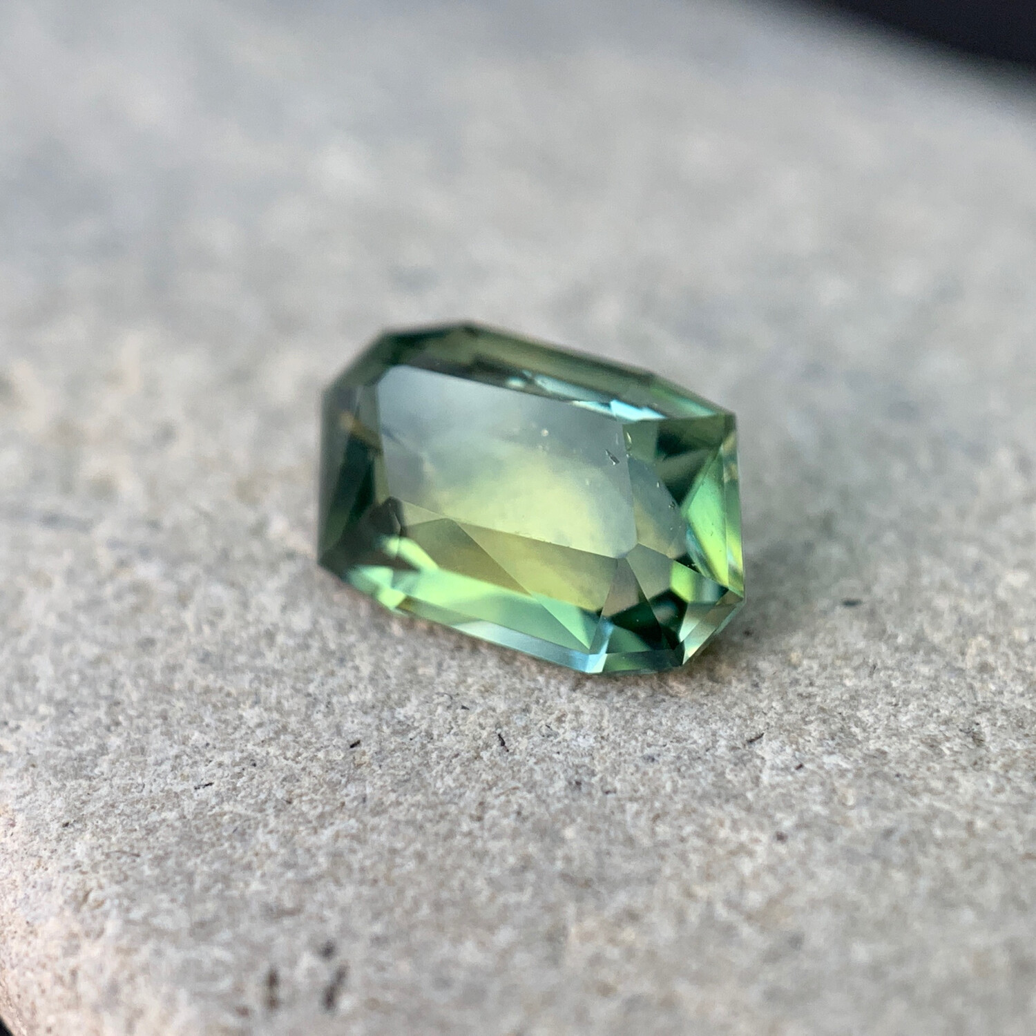 ᴬᵀᵞᴾᴵᶜᴬᴸ AUSTRALIA SAPPHIRE 1,47ct