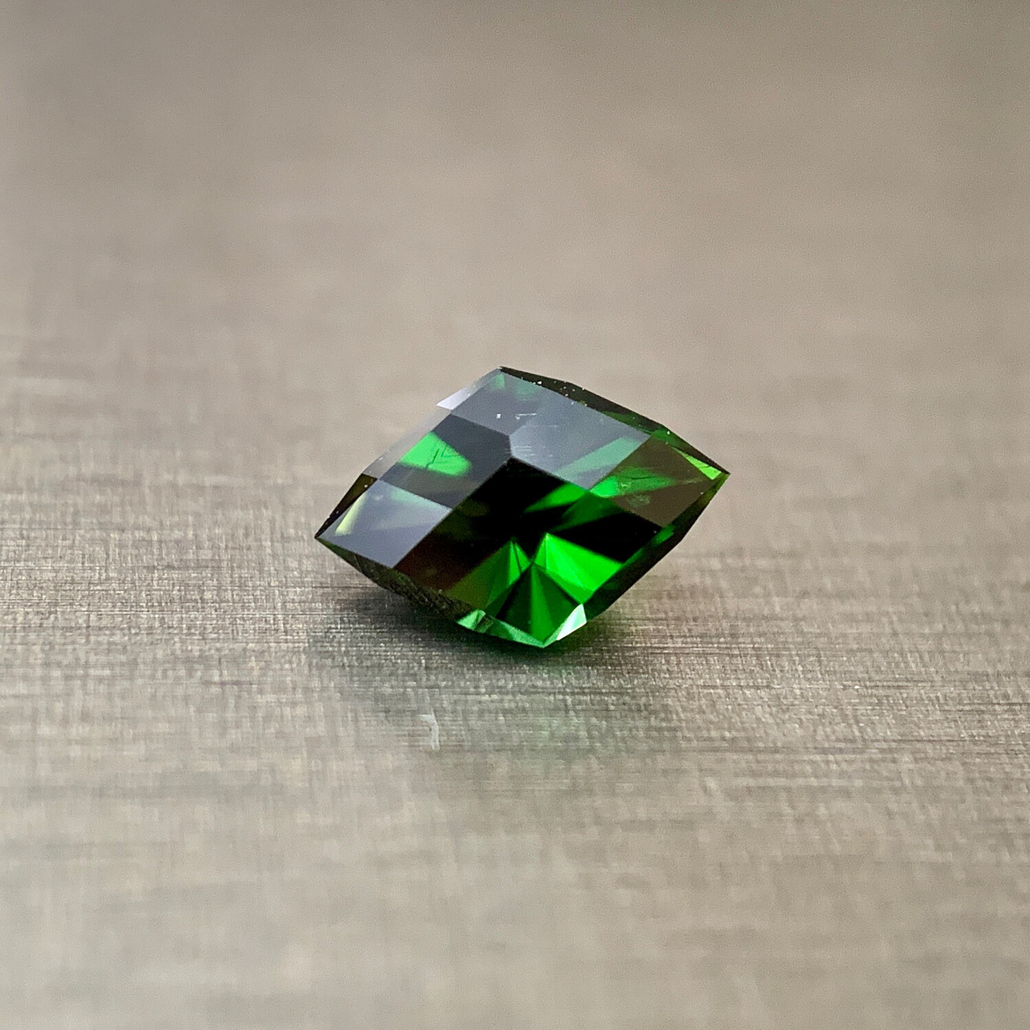 ᴬᵀᵞᴾᴵᶜᴬᴸ CHROME TOURMALINE 0.44ct