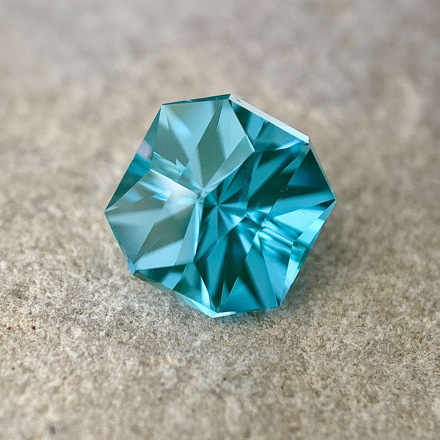 ᴬᵀᵞᴾᴵᶜᴬᴸ LAGOON SPINEL 2.49ct 🌱