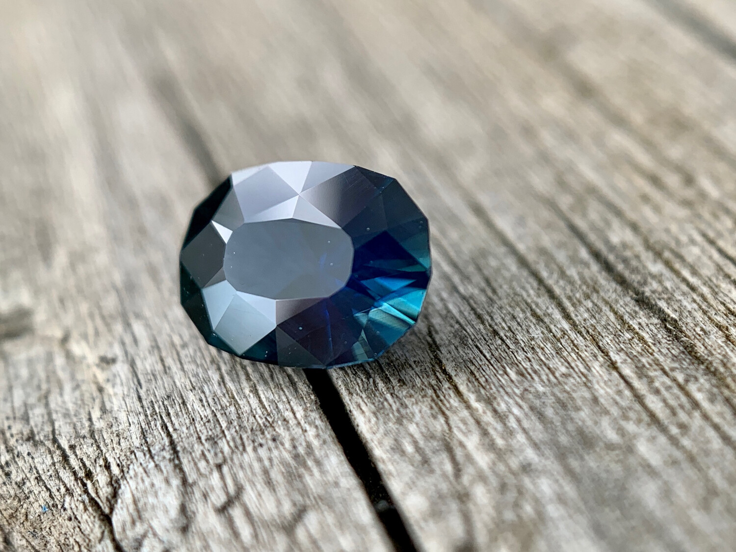 ᴬᵀᵞᴾᴵᶜᴬᴸ INTENSE BLUE KENYAN SAPPHIRE 0,92ct