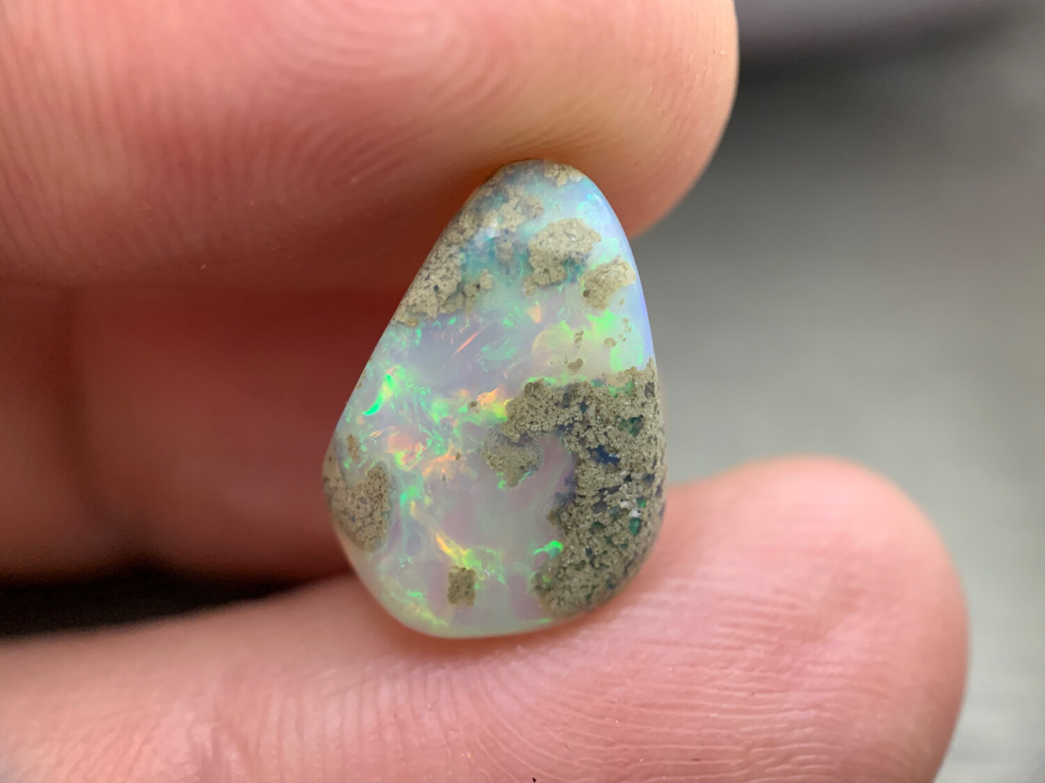 ᴬᵀᵞᴾᴵᶜᴬᴸ RAINBOW OPAL WELO 7.06ct