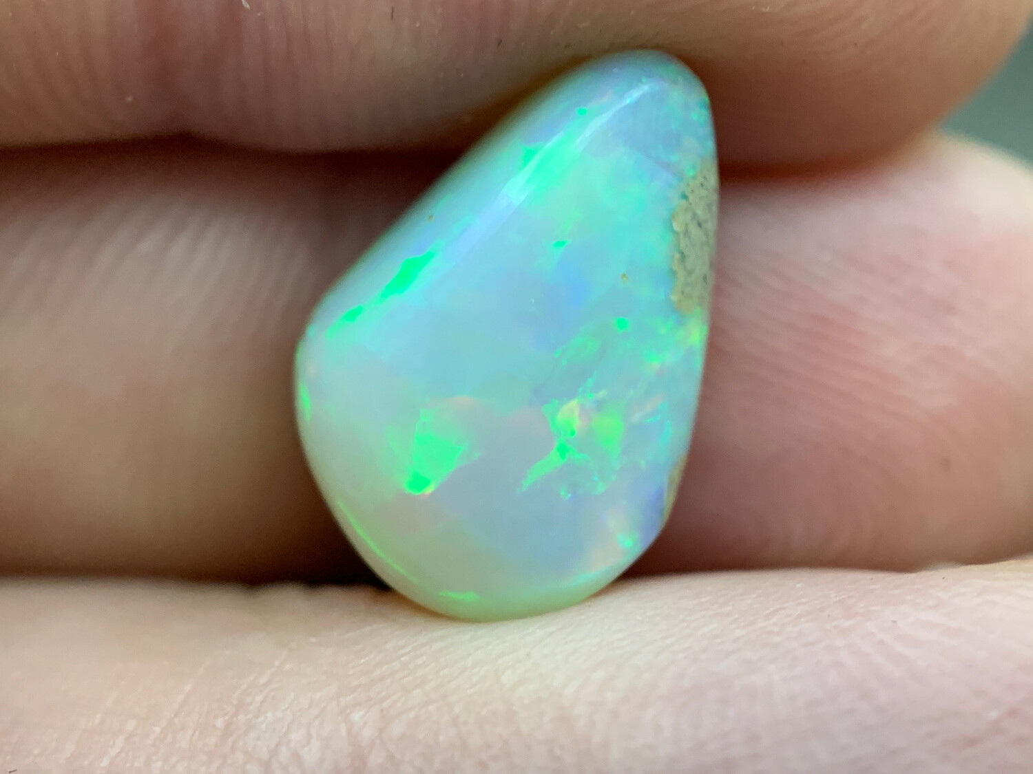 ᴬᵀᵞᴾᴵᶜᴬᴸ RAINBOW OPAL WELO 7.06ct