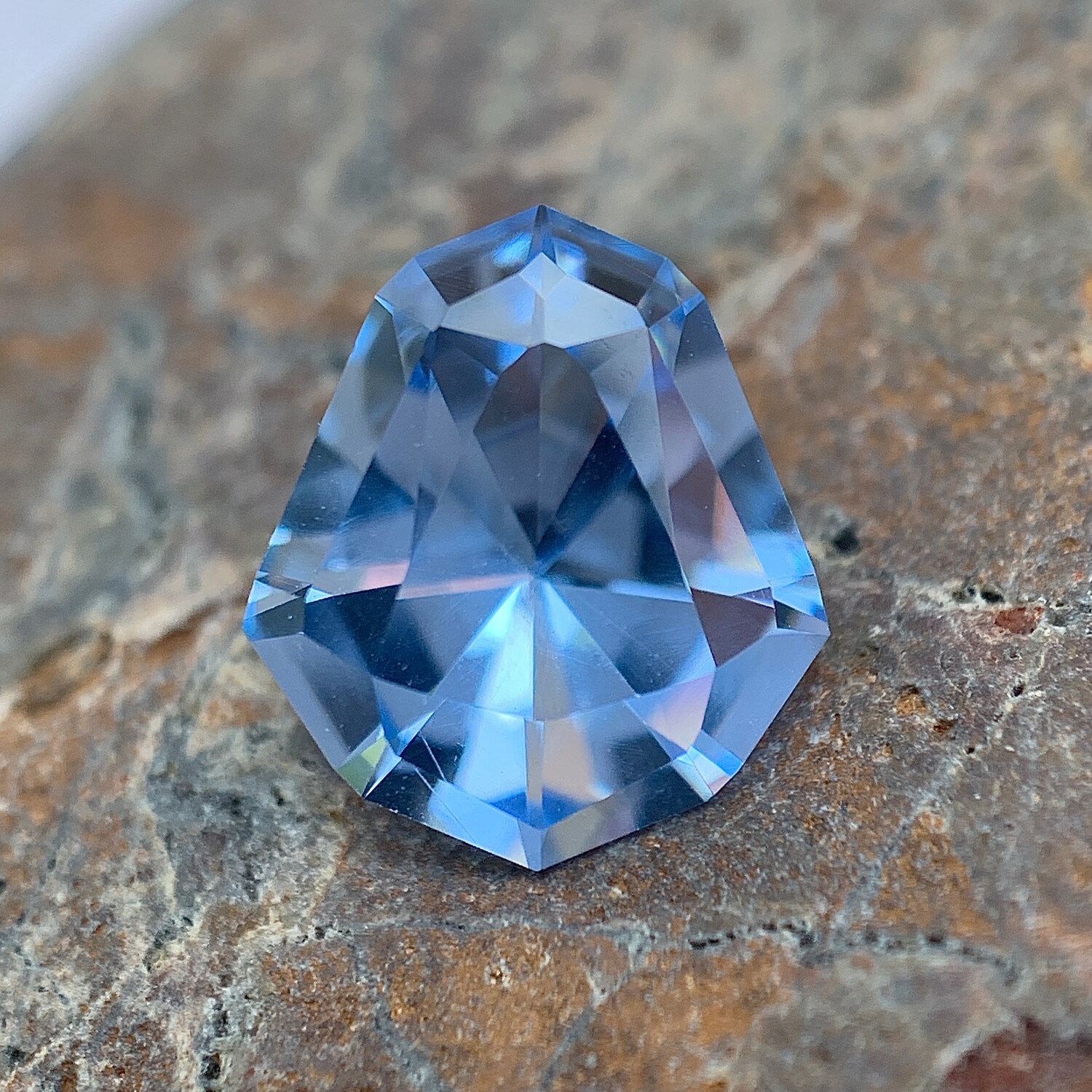 ᴬᵀᵞᴾᴵᶜᴬᴸ BLUE SPINEL 2.12ct 🌱