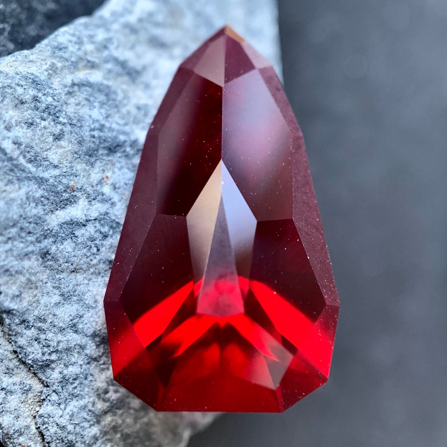 ᴬᵀᵞᴾᴵᶜᴬᴸ RED RUBY 8,95ct 🌱