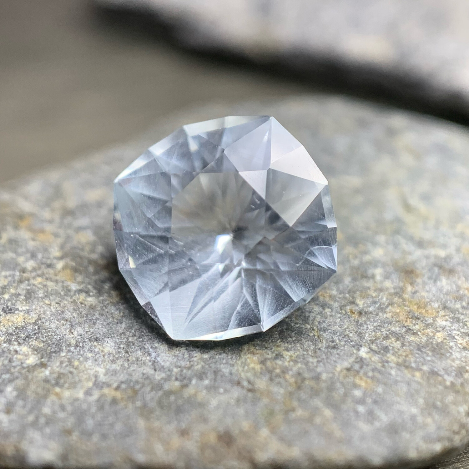 ᴬᵀᵞᴾᴵᶜᴬᴸ TOPAZ 2.16ct