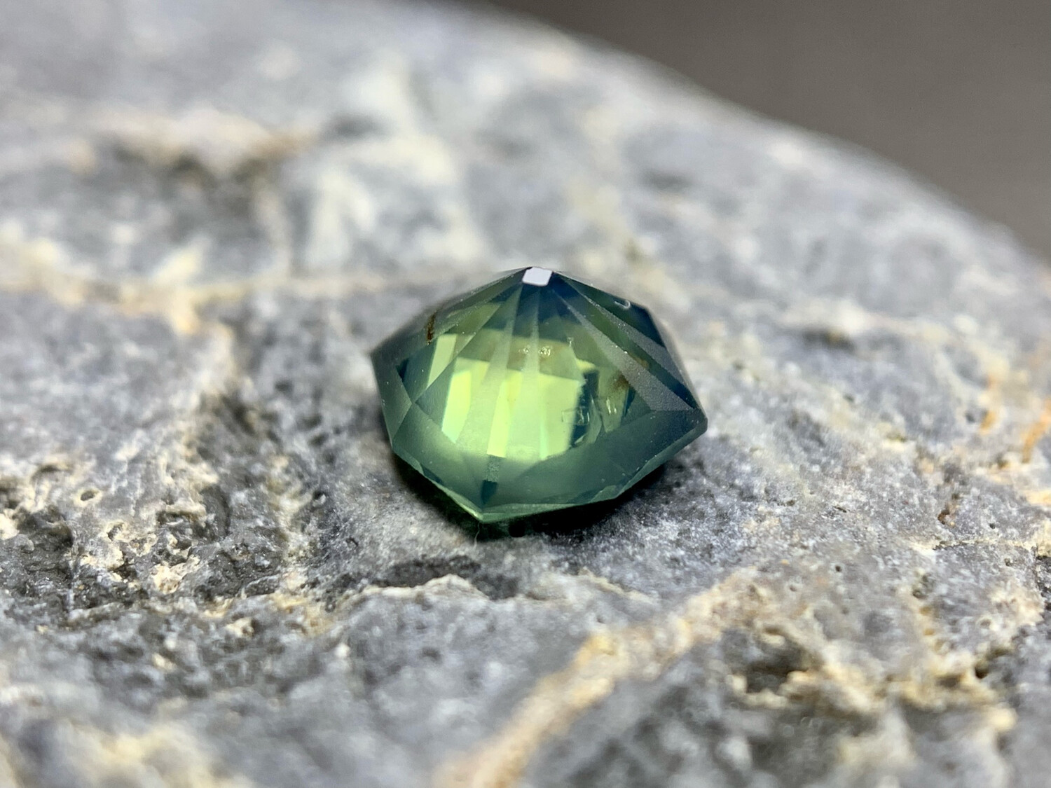 ᴬᵀᵞᴾᴵᶜᴬᴸ TEAL KENYAN SAPPHIRE 0.79ct