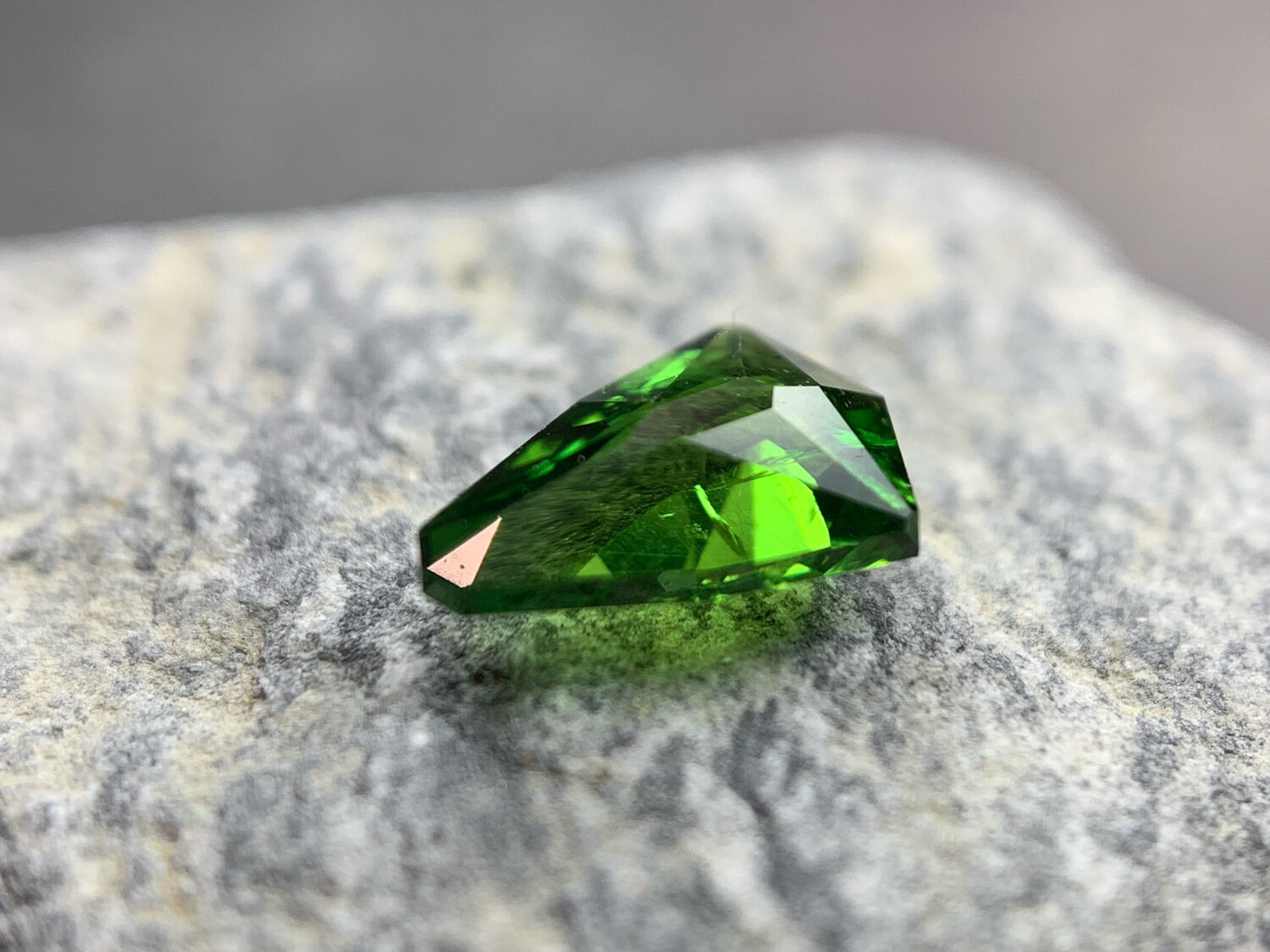 ᴬᵀᵞᴾᴵᶜᴬᴸ CHROME TOURMALINE 0.48ct