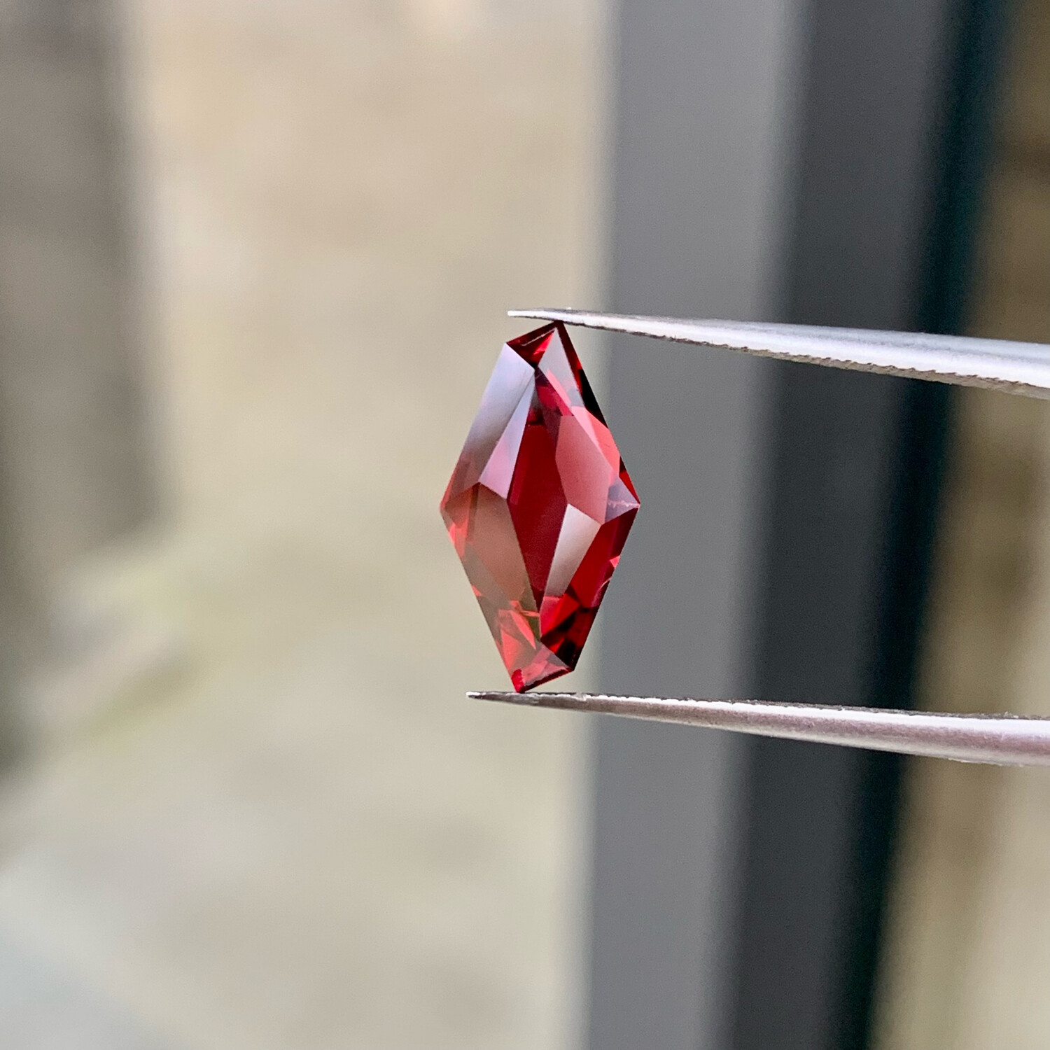 ᴬᵀᵞᴾᴵᶜᴬᴸ RHODOLITE GARNET 3,99ct