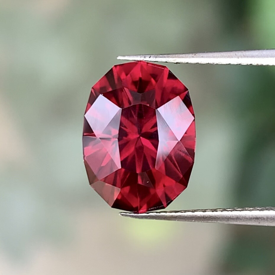 ᴬᵀᵞᴾᴵᶜᴬᴸ UMBALITE GARNET 4.20ct