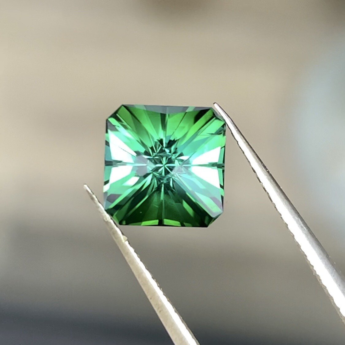 ᴬᵀᵞᴾᴵᶜᴬᴸ BLUE GREEN TOURMALINE 2.35ct
