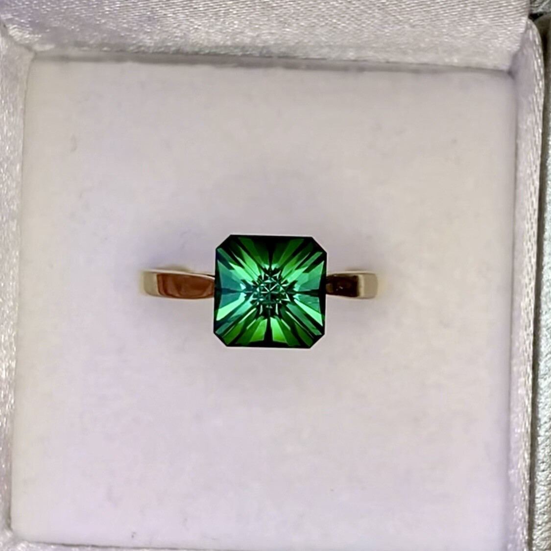 ᴬᵀᵞᴾᴵᶜᴬᴸ BLUE GREEN TOURMALINE 2.35ct