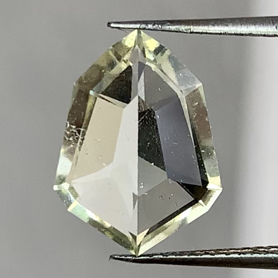 ᴬᵀᵞᴾᴵᶜᴬᴸ GROSSULAR GARNET 2.64ct