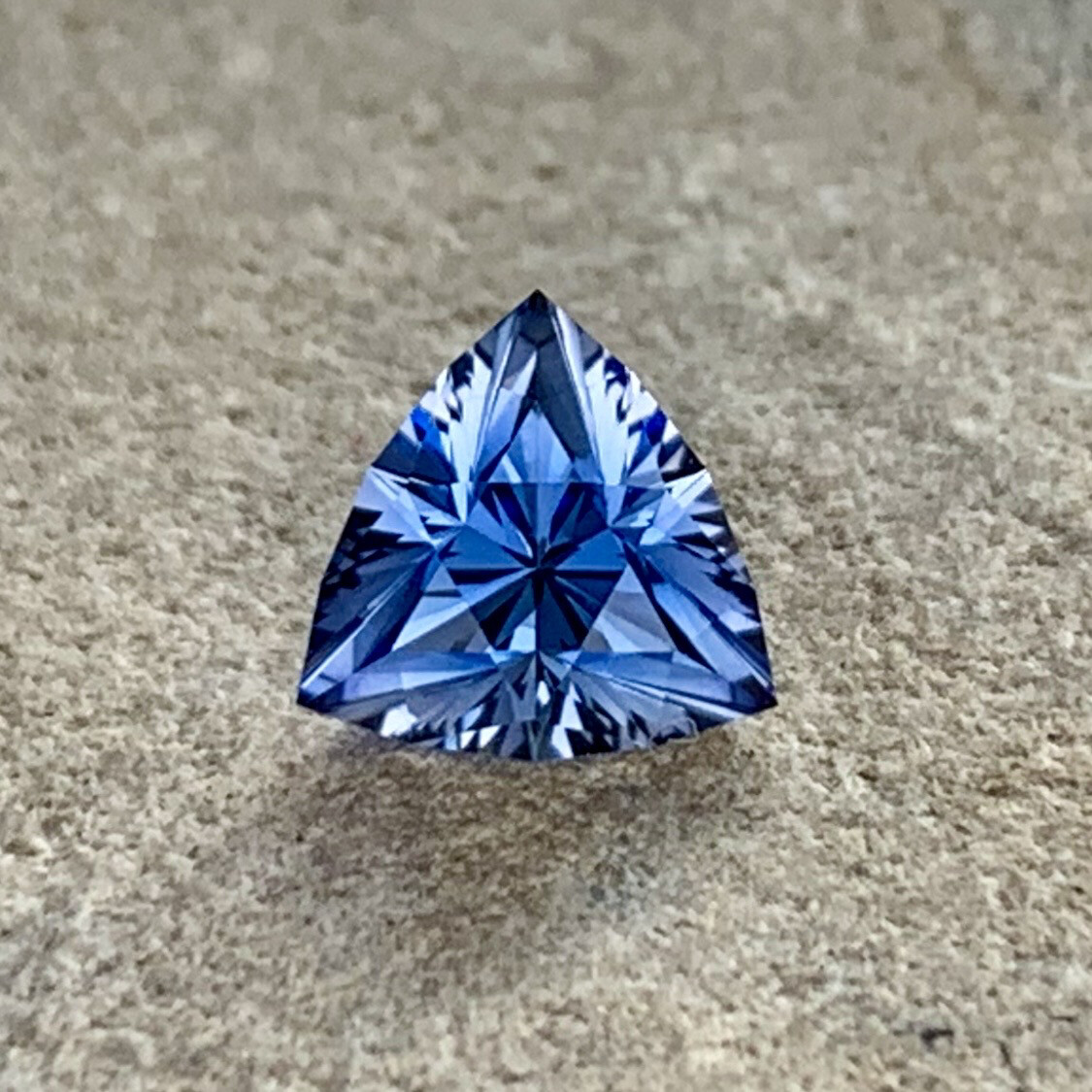 ᴬᵀᵞᴾᴵᶜᴬᴸ BLUE SAPPHIRE 0.90ct 🌱