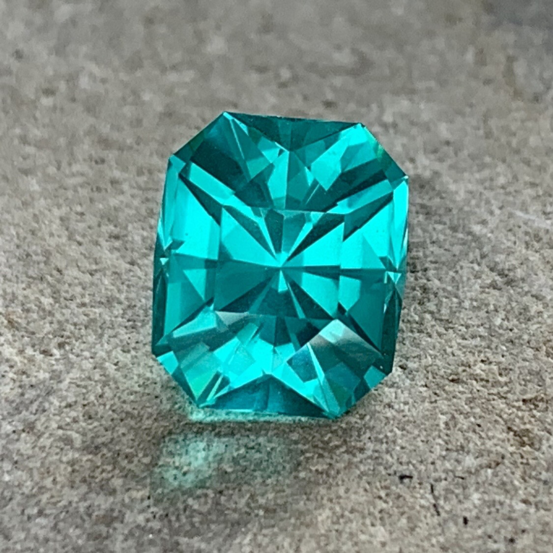 ᴬᵀᵞᴾᴵᶜᴬᴸ NEON BLUE YAG 4.40ct 🌱