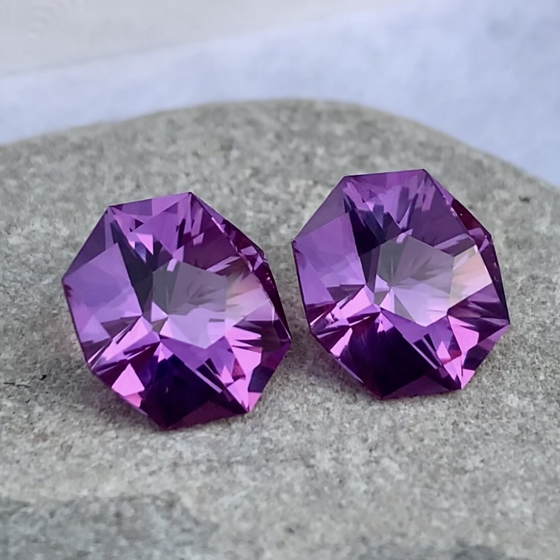 ᴬᵀᵞᴾᴵᶜᴬᴸ SAPPHIRE COLORED ALEXANDRITE 5.22ct x2 🌱