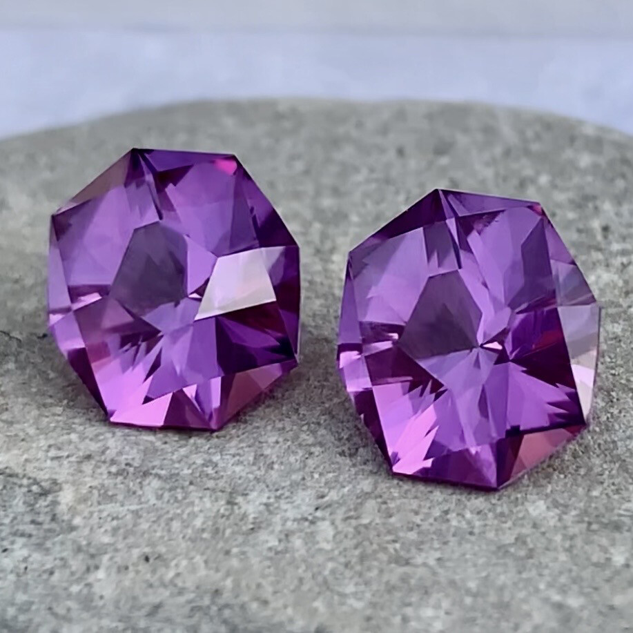 ᴬᵀᵞᴾᴵᶜᴬᴸ SAPPHIRE COLORED ALEXANDRITE 5.22ct x2 🌱