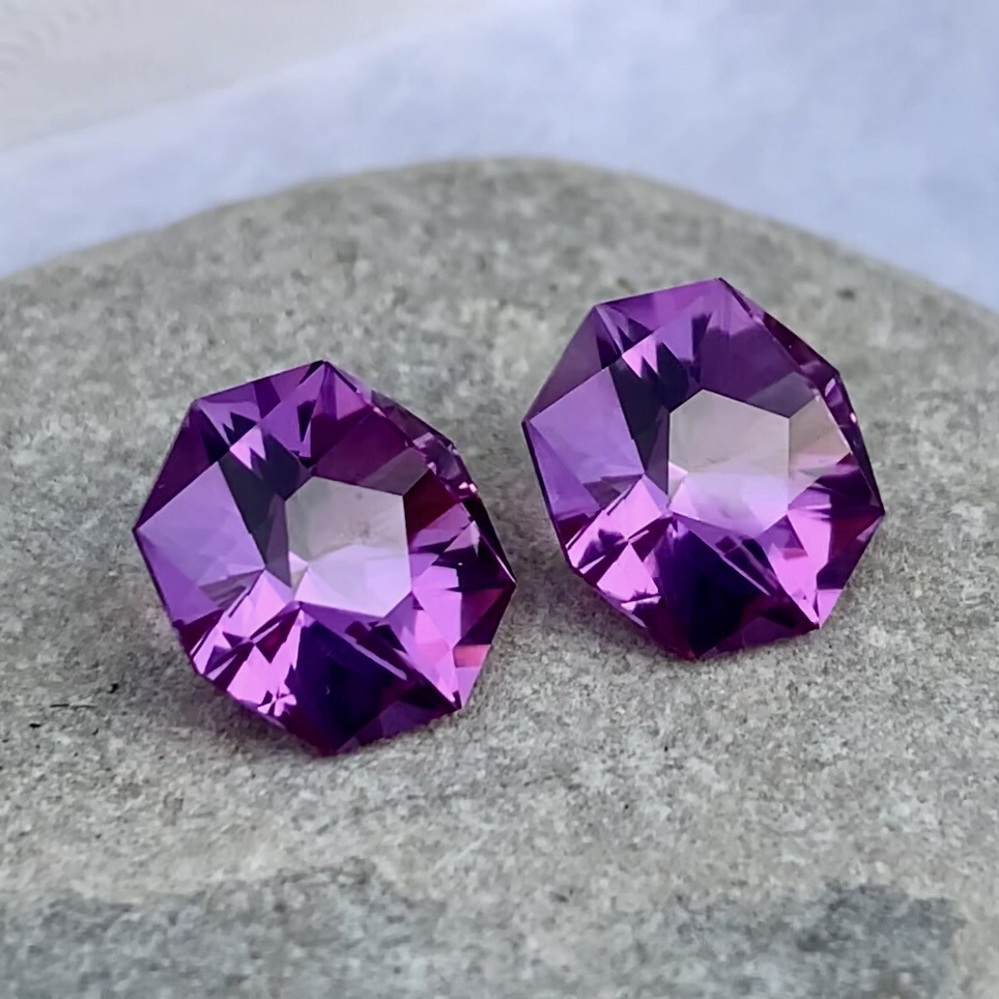 ᴬᵀᵞᴾᴵᶜᴬᴸ SAPPHIRE COLORED ALEXANDRITE 5.22ct x2 🌱
